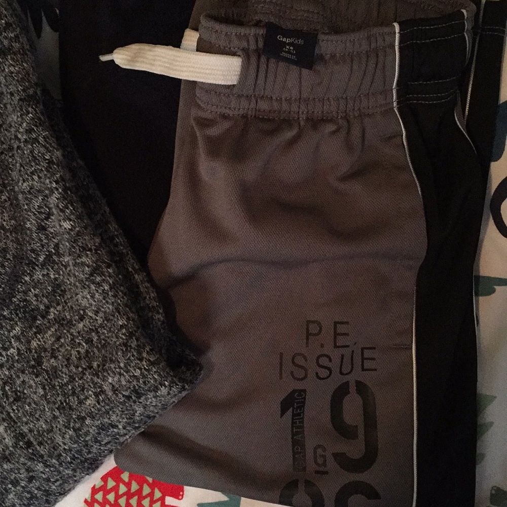 SOLD!!! Boys - Gap & Gymboree pull on pants - Picture 2 of 4